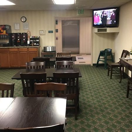 Greystone Inn & Suites Ванс Экстерьер фото