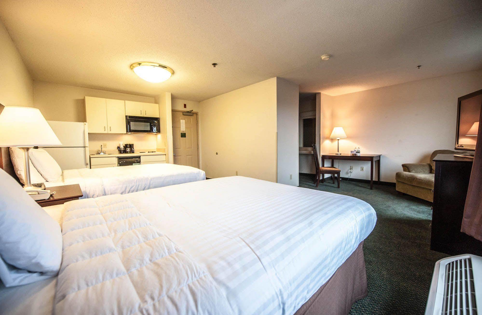 Greystone Inn & Suites Ванс Экстерьер фото